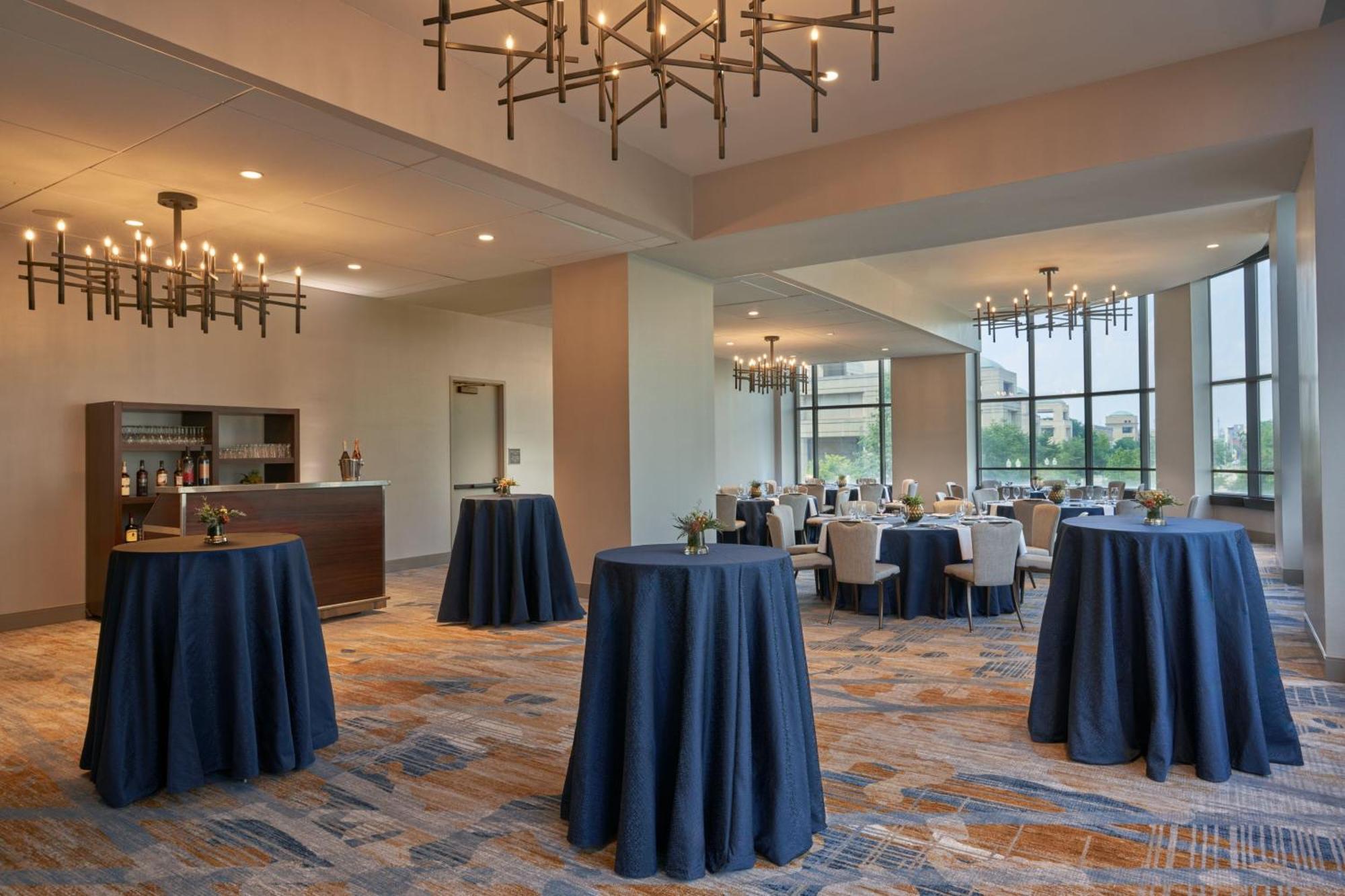 Отель The Westin Индианаполис Экстерьер фото