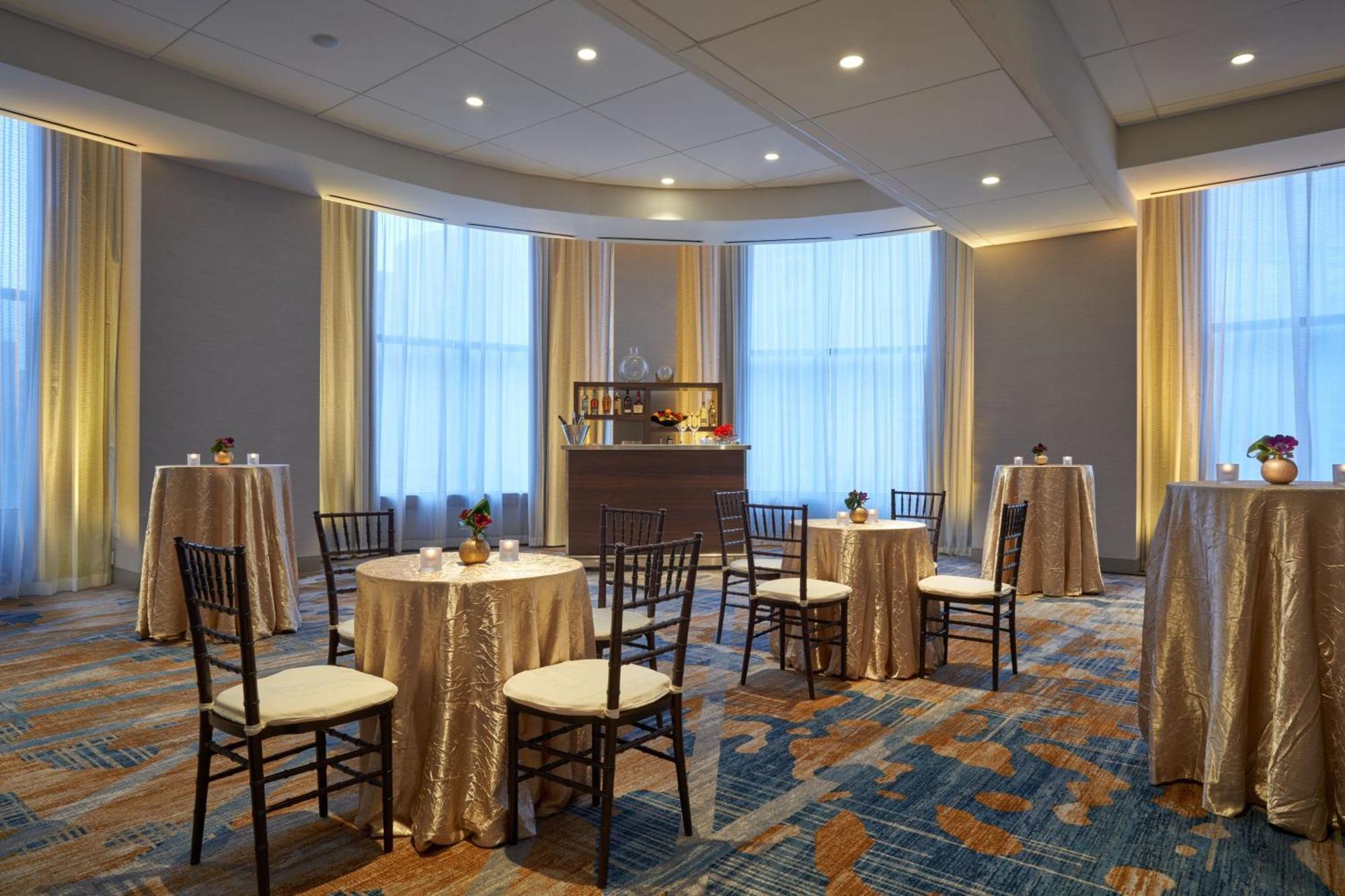 Отель The Westin Индианаполис Экстерьер фото